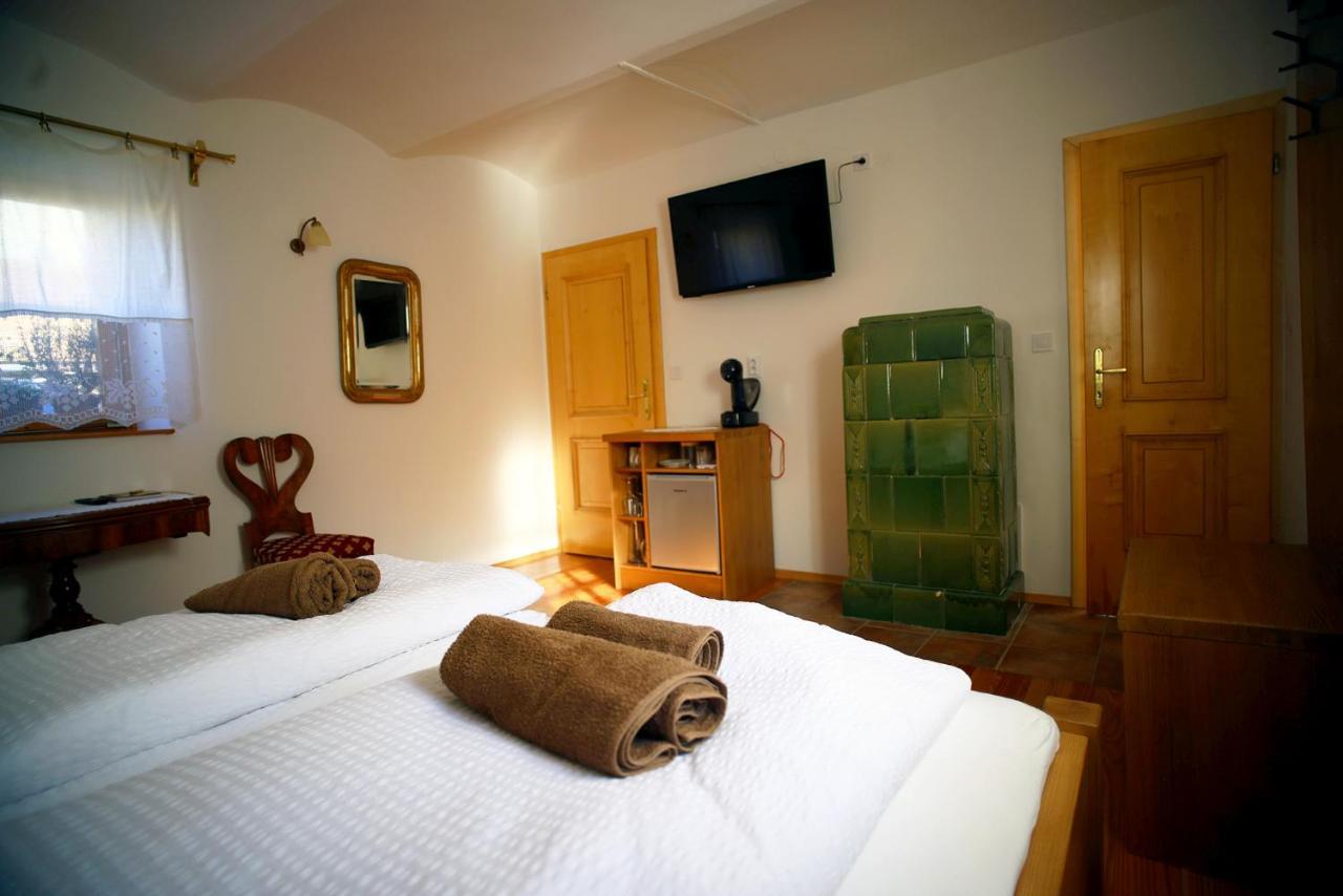 Sleeping In Village Svecina Bagian luar foto